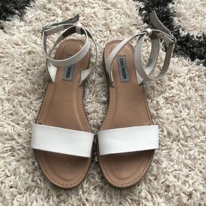 Steve Madden Dairr White Sandal 8.5